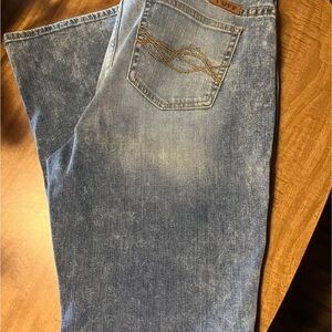 NWOT Cowgirl Tuff Light Blue Boot Cut Jeans with Embroidered Back Pocket